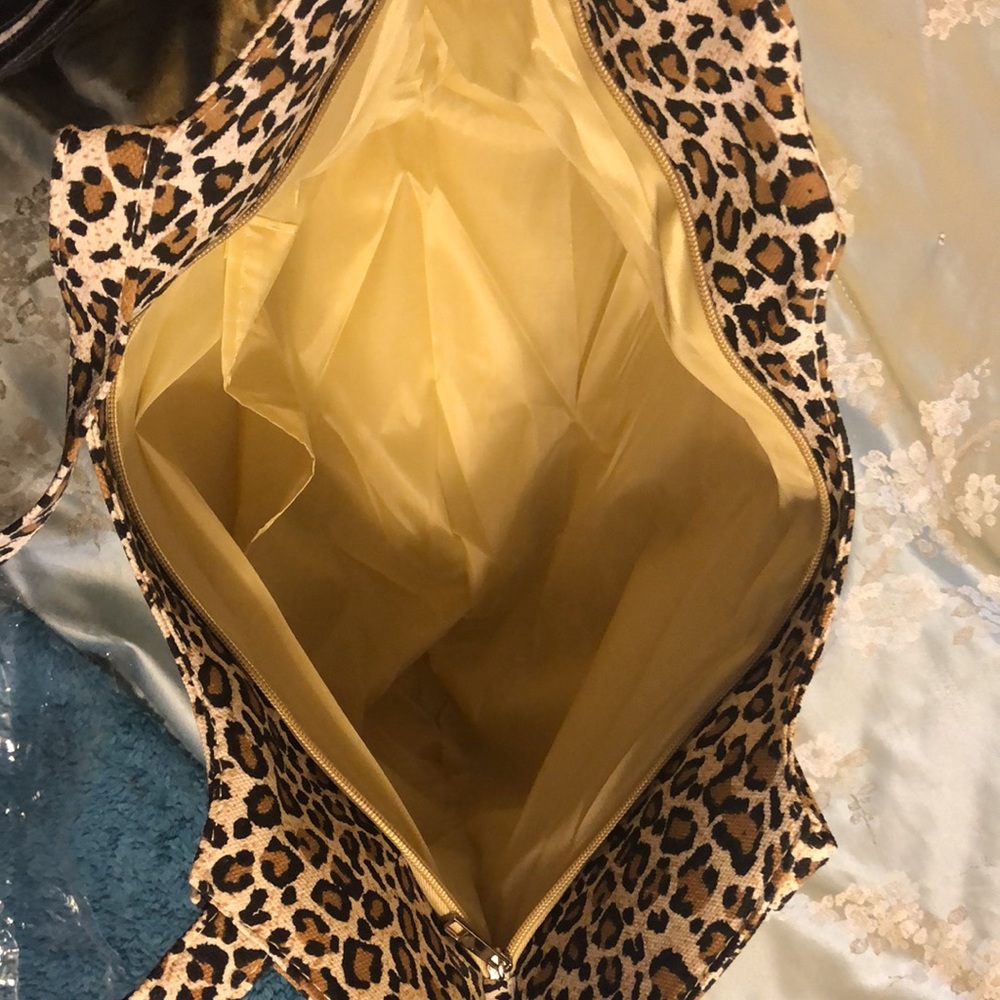 ๐2x HP๐ Leopard Print Canvas Tote - Picture 4 of 6